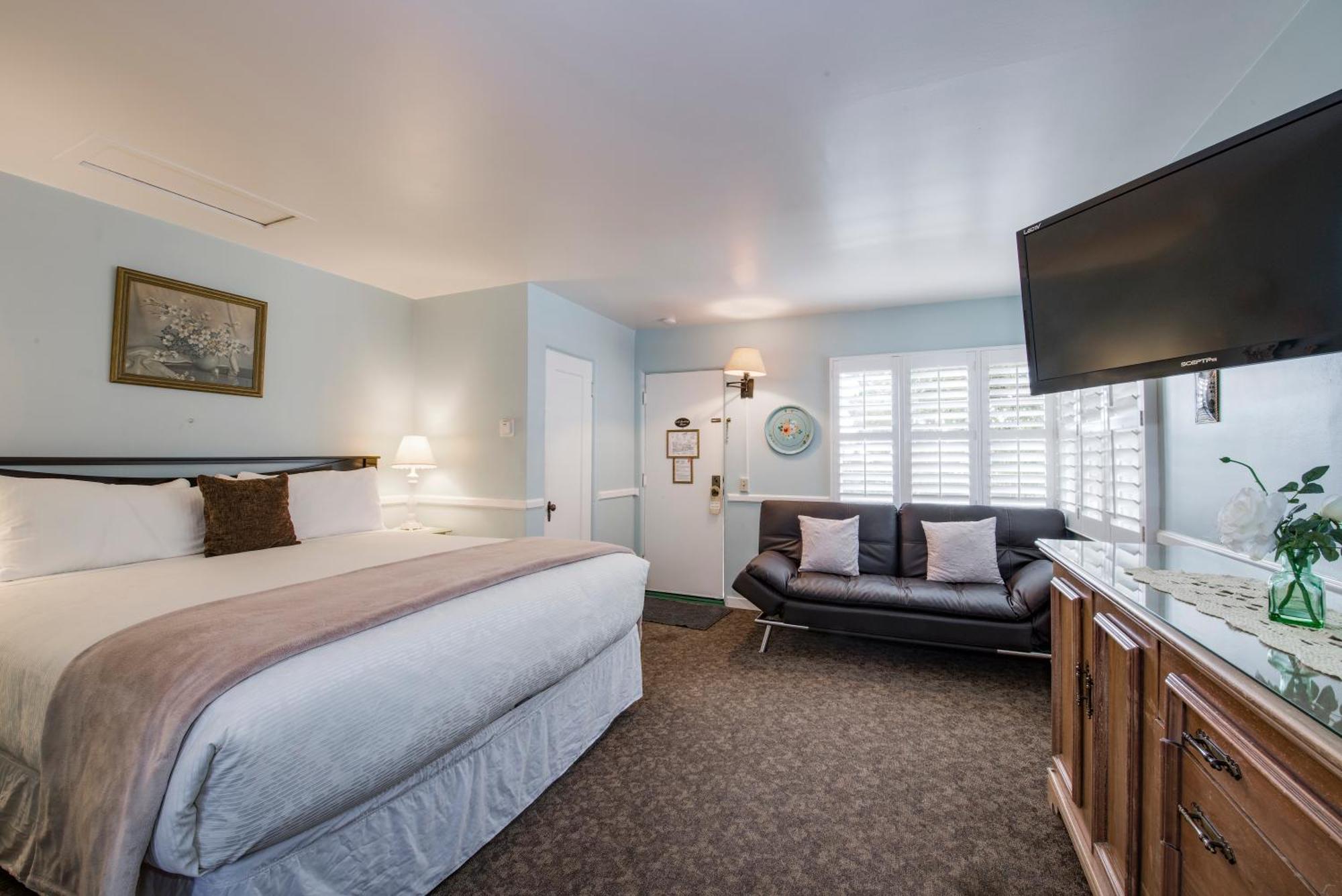 Carmel Green Lantern Inn Bagian luar foto