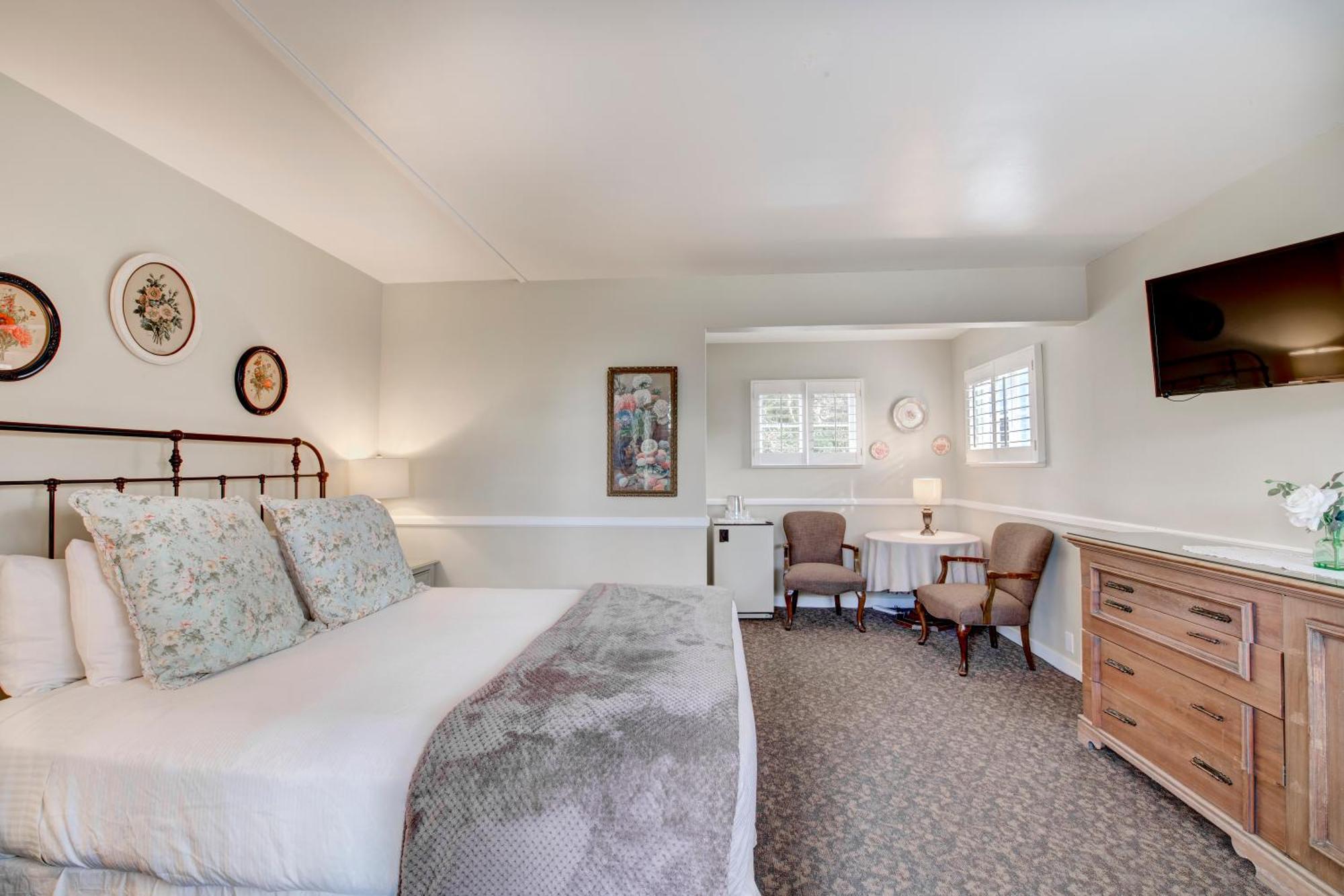 Carmel Green Lantern Inn Bagian luar foto