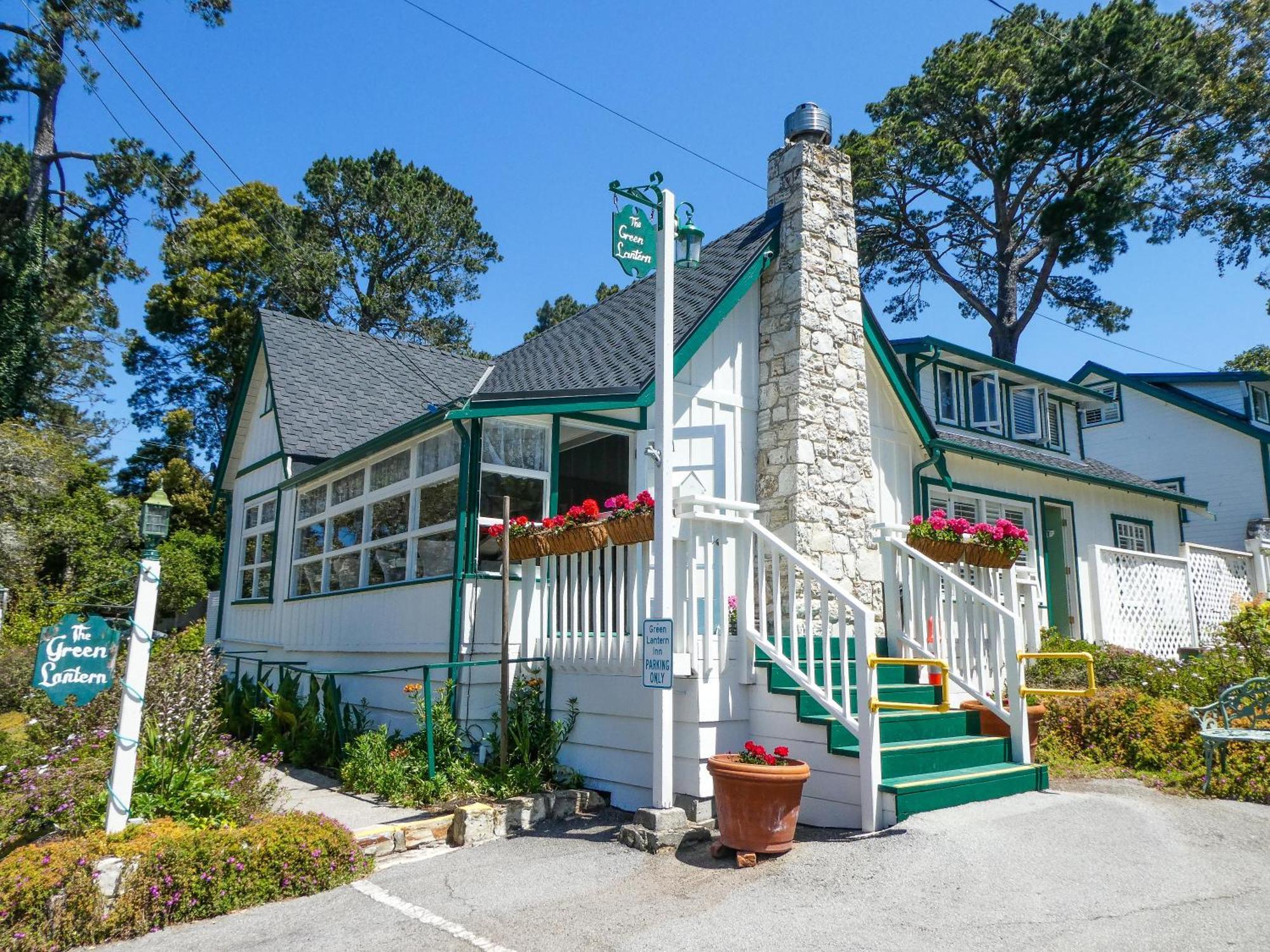 Carmel Green Lantern Inn Bagian luar foto